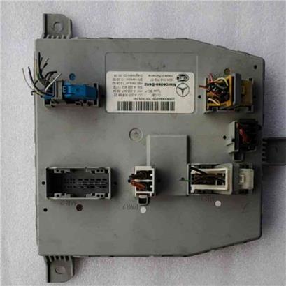 奔驰GLC300SAM模块-信号采集及促动控制模组